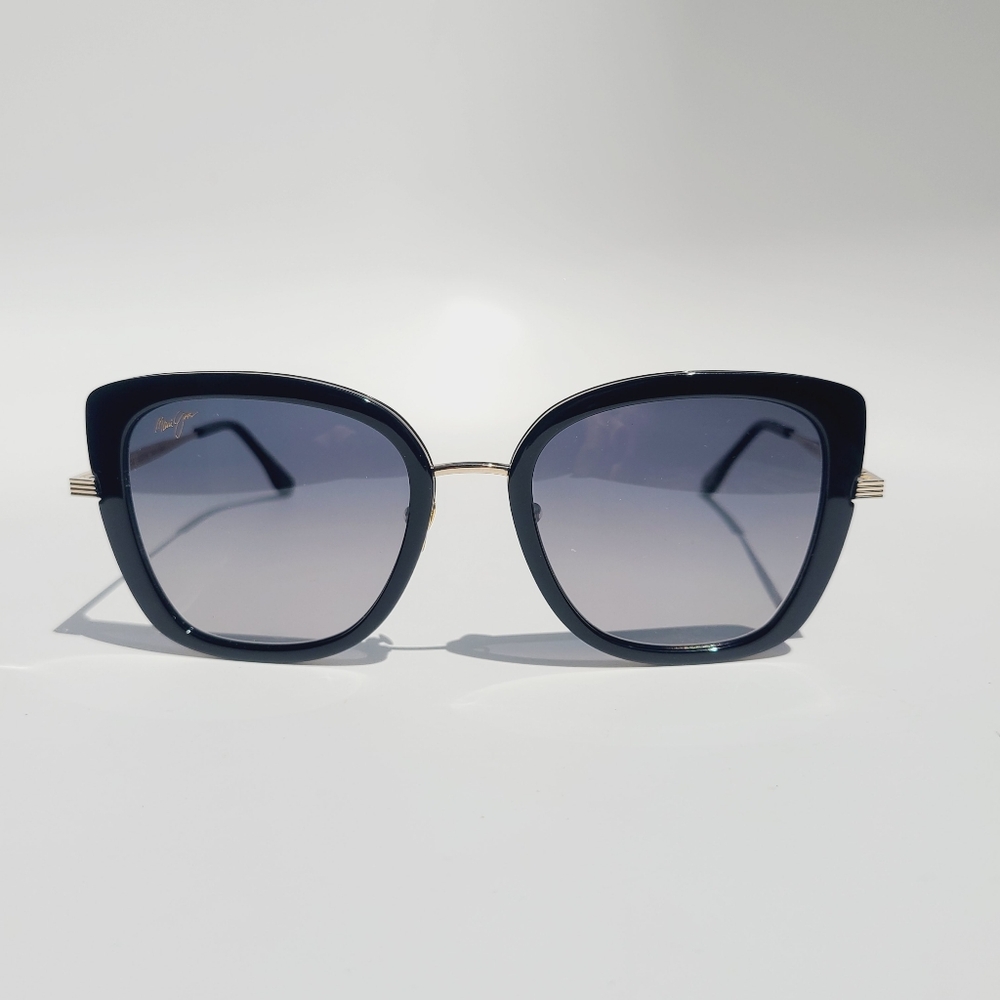 Stylish Black Sunglasses By Maui JIM